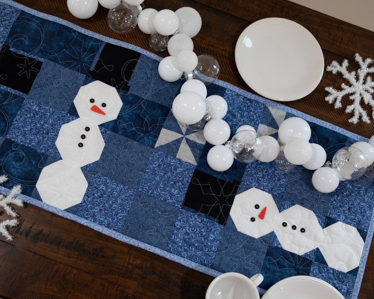 Jolly Snowmen Precut Table Runner Kit