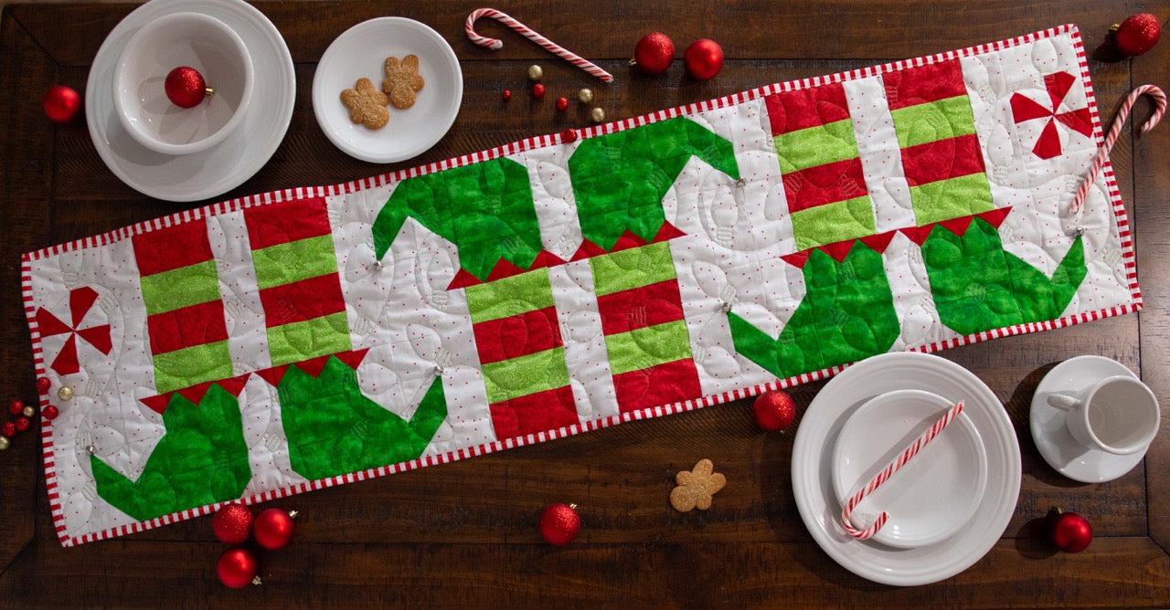 Kit de courtepointe prédécoupé pour chemin de table de Noël Elf Feet