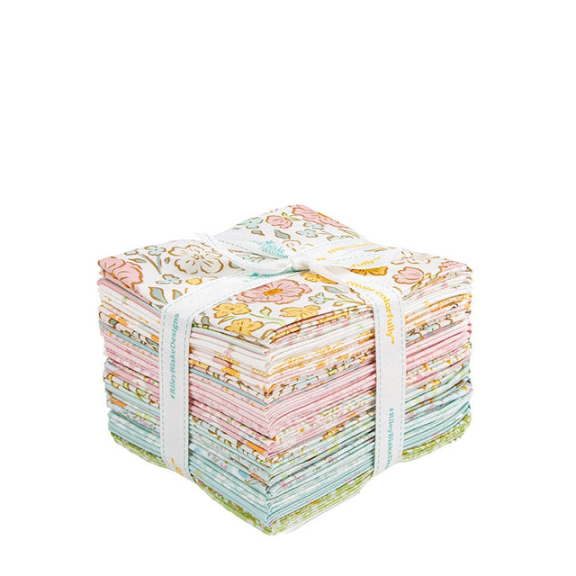 Little Posies fat quarter bundle, 21 pieces by Cayla Naylor for Riley Blake Designs FQ-18320-21