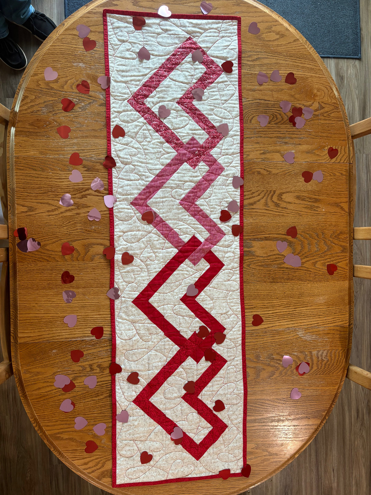 Linked Hearts Quilted Table Runner Kit