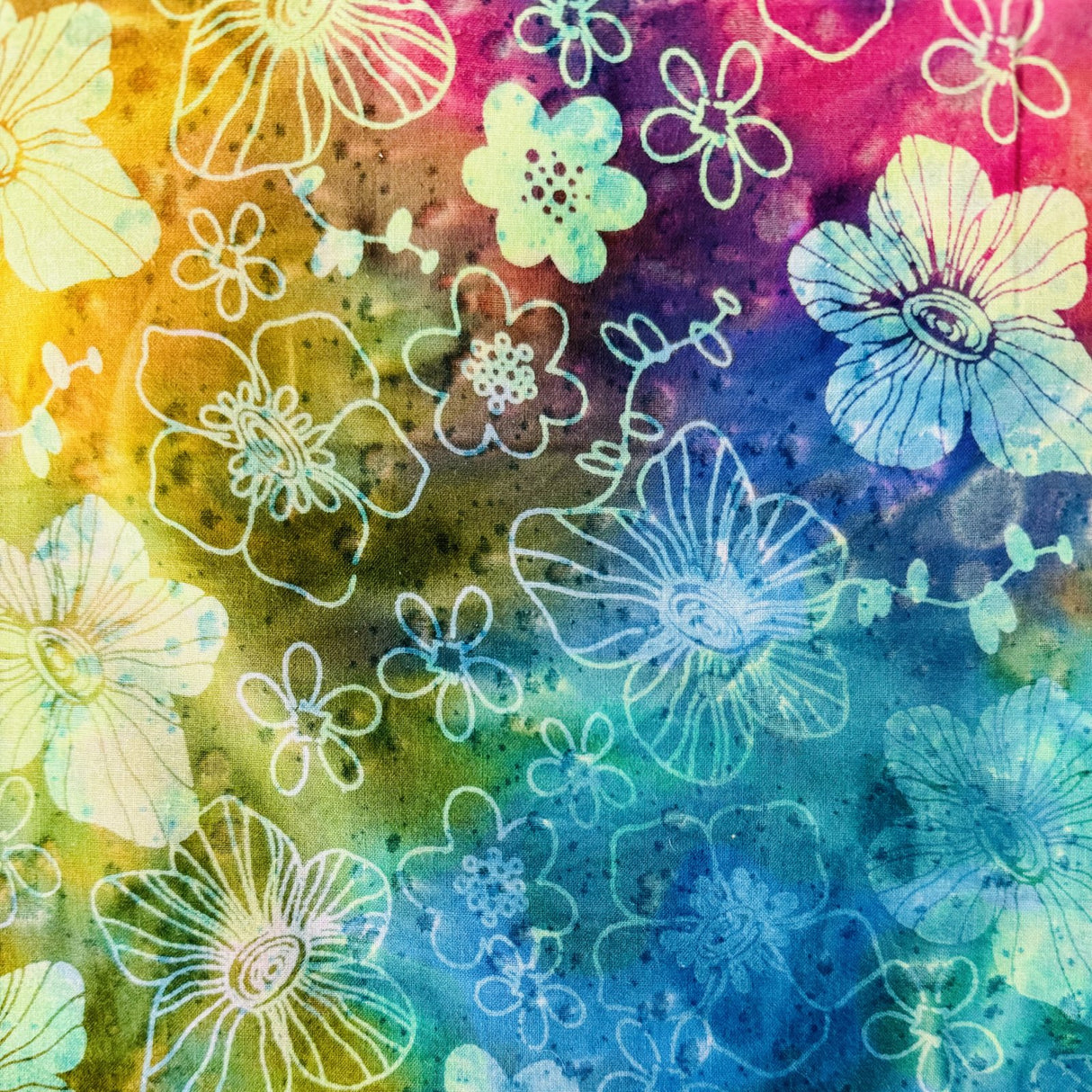 Quilters Batiks Fleurs arc-en-ciel