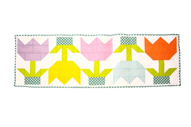 Kit de courtepointe prédécoupé pour chemin de table Tulipe de printemps