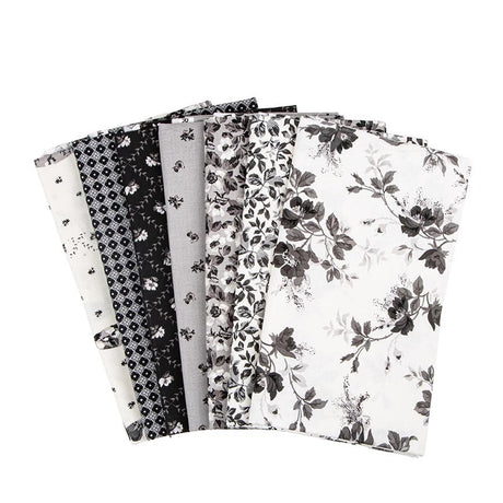 Ink and Ivory 1 Yard Bundle Ivory fabric detail from Riley Blake Designs