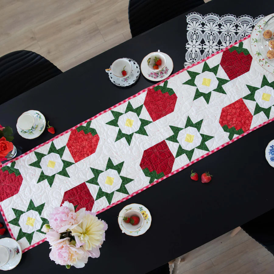 strawberry_table_runner_2.webp__PID:e3888568-2c9b-4ff8-9c0a-c4ed6494b301